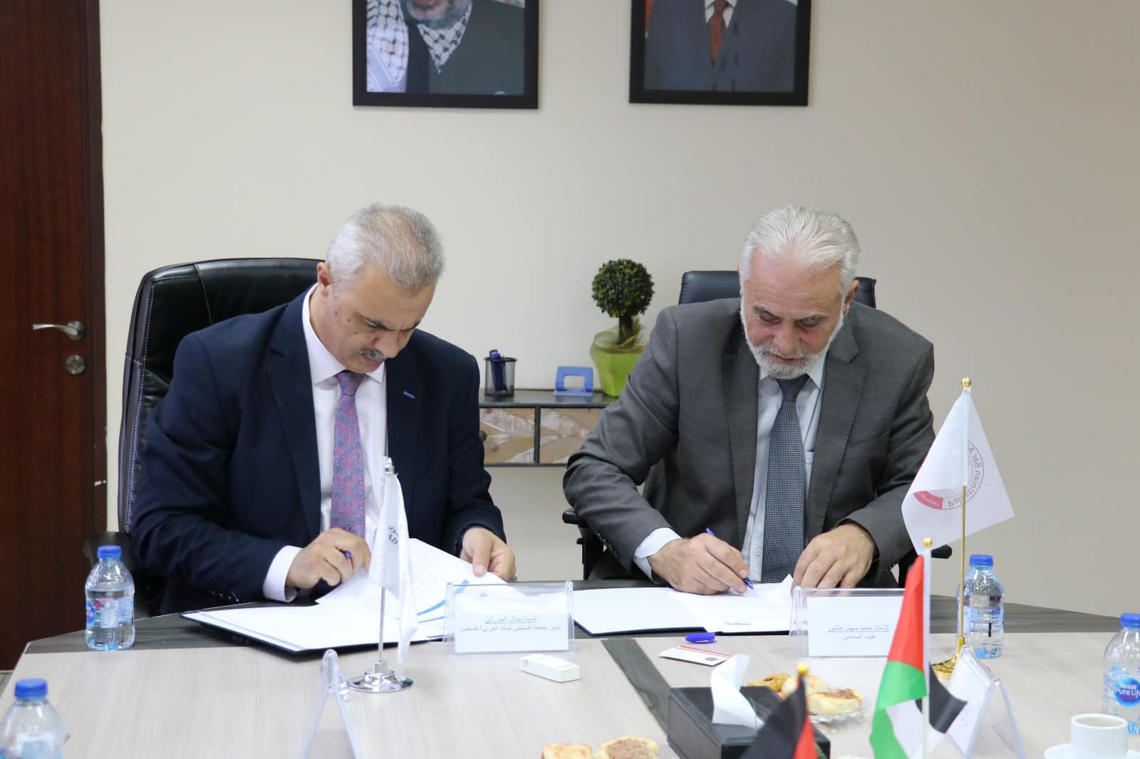 تعاون وشراكة استراتيجية  بين نقابة المحامين الفلسطينيين والبنك العربي